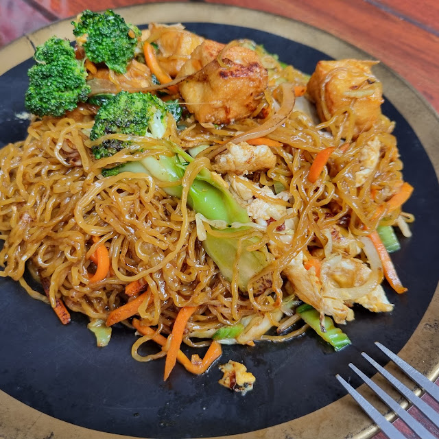 Vegetarian Mee Goreng