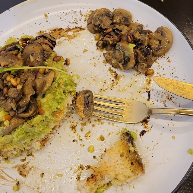 Avacado Mushrooms Toast