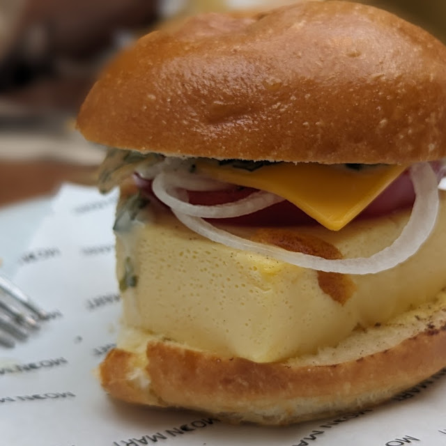 Tamago Burger