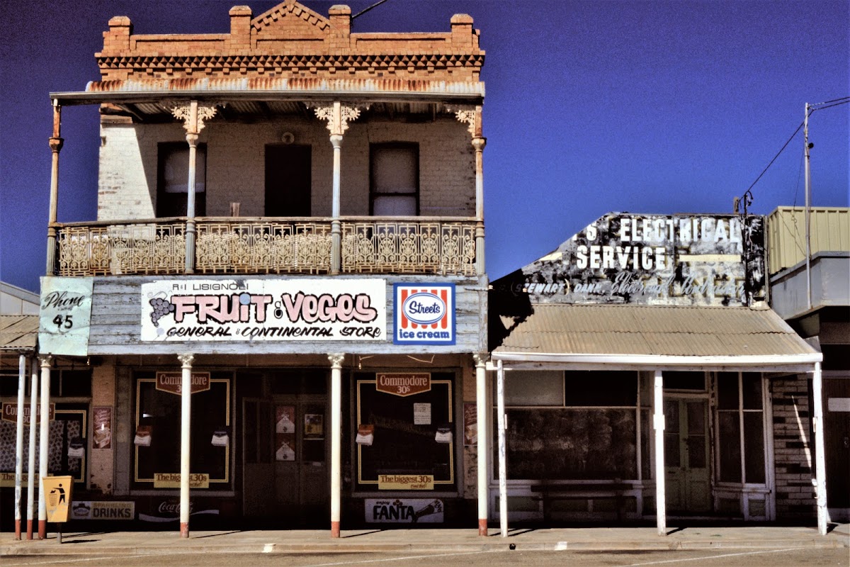 Southern Cross Coffee Lounge