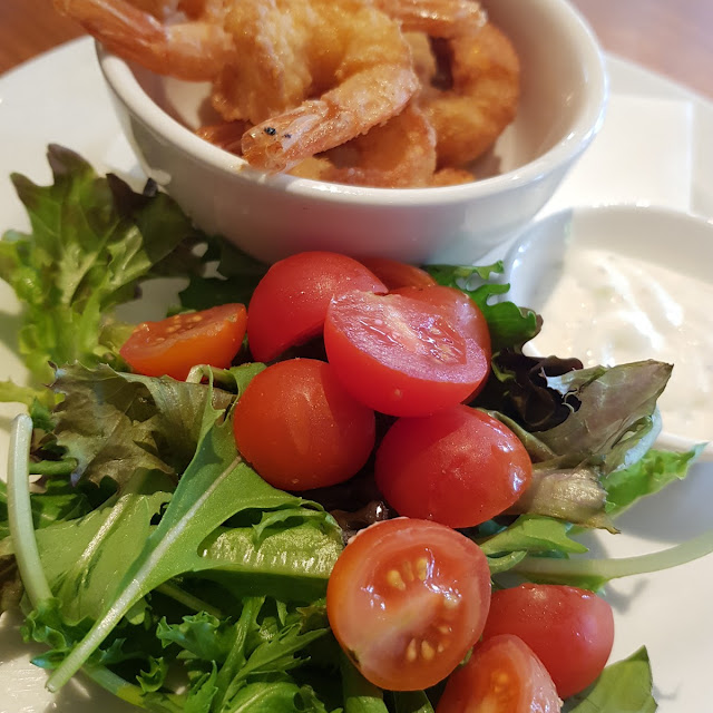 Fried Prawns and Tomatoes