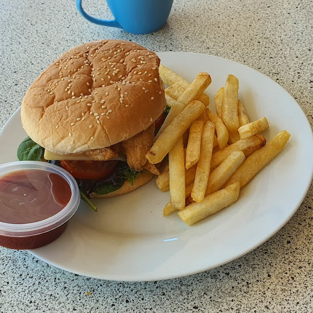Oth Fried Chicken Burger with Chips