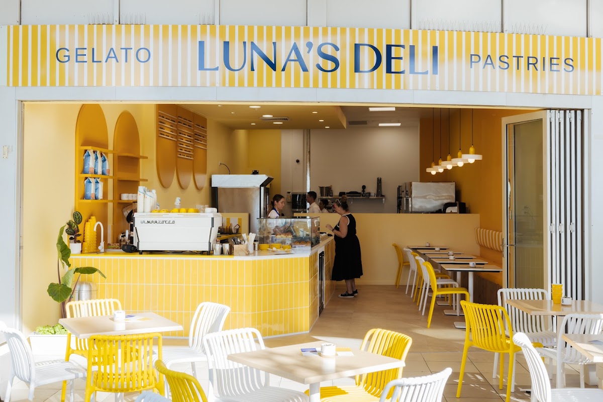 Luna's Deli
